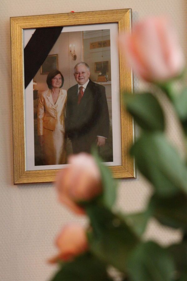 Poland starts own probe into presidential plane crash Poland starts own probe into presidential plane crash - Sputnik International