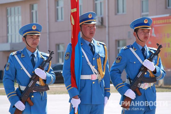China unveils J-10 fighter - Sputnik International
