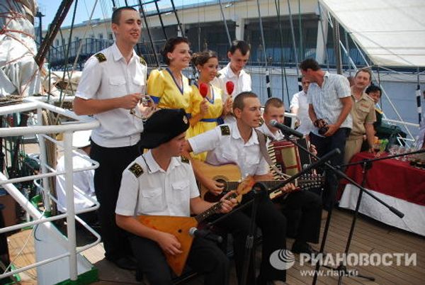 Russian sailing ship Kruzenshtern in Havana - Sputnik International