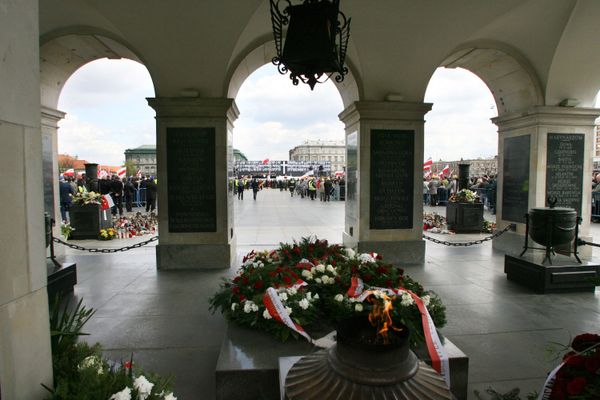 Medvedev attends funeral service for Polish president, wife  - Sputnik International