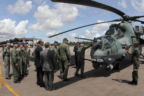 First shipment of Mi-35M Hind helicopters delivered to Brazil - Sputnik International