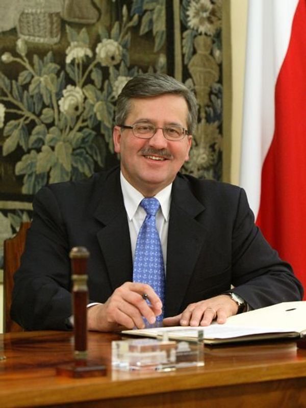 Bronislaw Komorowski - Sputnik International