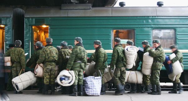 Russian military looks to extend draft age - Sputnik International