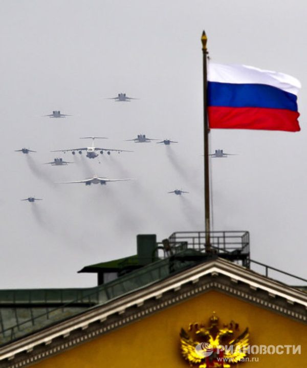 Russian warplanes rehearse Victory Day display Russian warplanes rehearse Victory Day display - Sputnik International