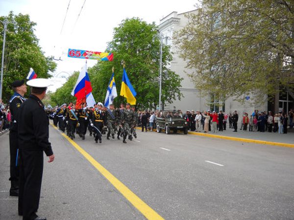 Ukrainian, Russian sailors train for the Victory Day parade in Sevastopol   - Sputnik International