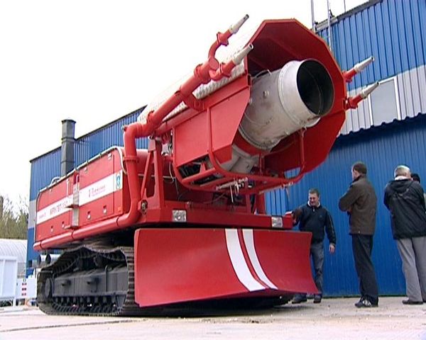 Universal robots to help Russian firefighters - Sputnik International