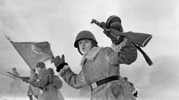 WWII Soviet soldiers near Leningrad - Sputnik International