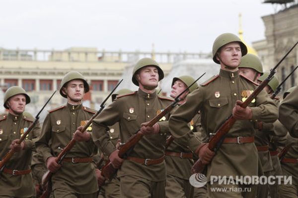 Dress rehearsal of V-Day parade on Moscow’s Red Square Dress rehearsal of V-Day parade on Moscow’s Red Square - Sputnik International
