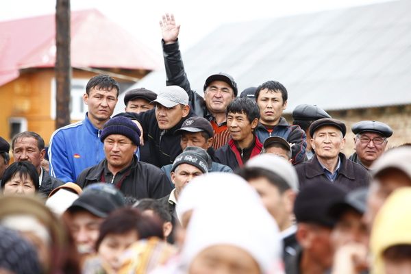 One killed during clashes in southern Kyrgyz city One killed during clashes in southern Kyrgyz city - Sputnik International