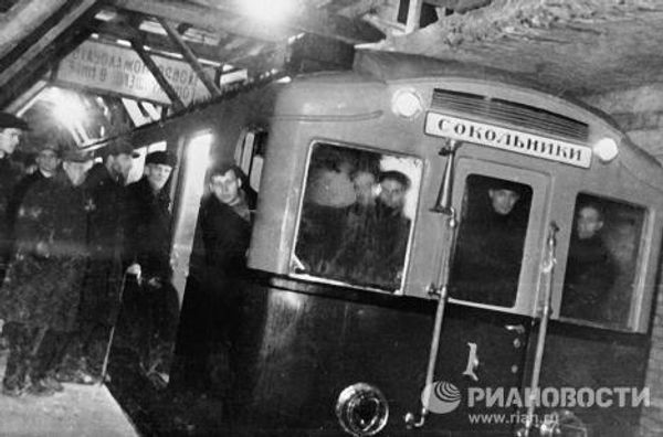 The evolution of the Moscow Metro trains - Sputnik International