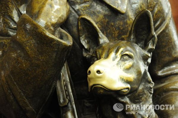 Moscow Metro’s legendary sculptures and images Moscow Metro’s legendary sculptures and images - Sputnik International