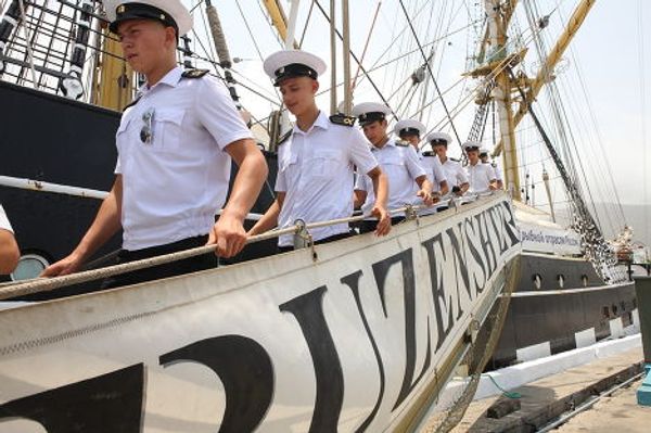 Crew of the Kruzenshtern sailing ship visits Venezuelan capital - Sputnik International
