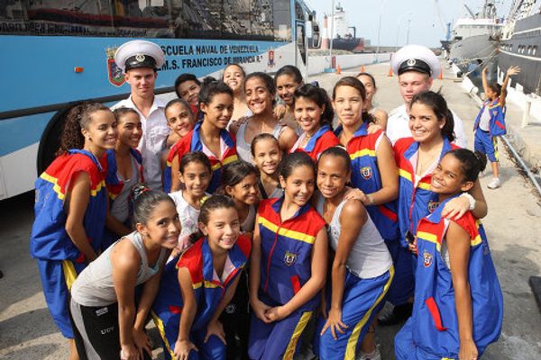 Crew of the Kruzenshtern sailing ship visits Venezuelan capital - Sputnik International