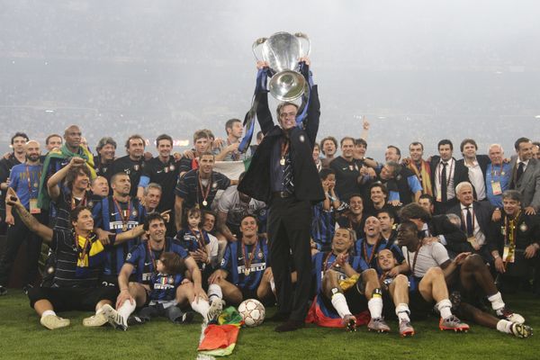 Inter beats Bayern 2:0 to claim Champions league title - Sputnik International