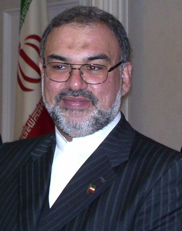 VTB 24 blocked accounts of the Iranian embassy staff in Moscow after an order from the bank's top managers, Iran's Ambassador to Russia Seyed Mahmoud-Reza Sajjadi said early on Friday. VTB 24 blocked accounts of the Iranian embassy staff in Moscow after an order from the bank's top managers, Iran's Ambassador to Russia Seyed Mahmoud-Reza Sajjadi said early on Friday. - Sputnik International