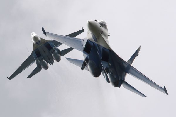 Su-27 Su-27 - Sputnik International