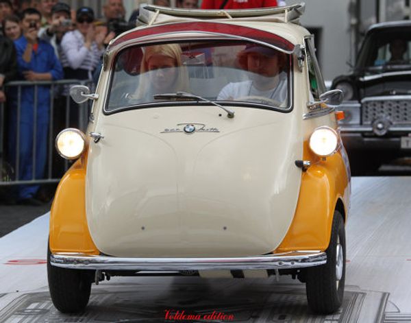 Participants of vintage car races  - Sputnik International