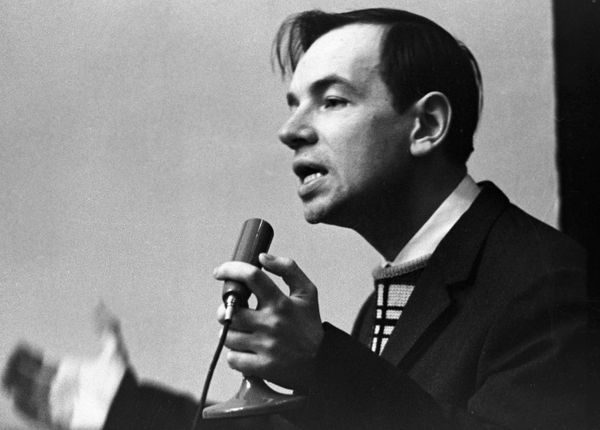 Georgia has always considered Voznesensky and his poetry part of its culture - Sputnik International