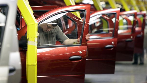 Chrysler Group will replace front passenger-side airbag inflators in some 149,150 pickup trucks to address concerns about airbag deployment - Sputnik International