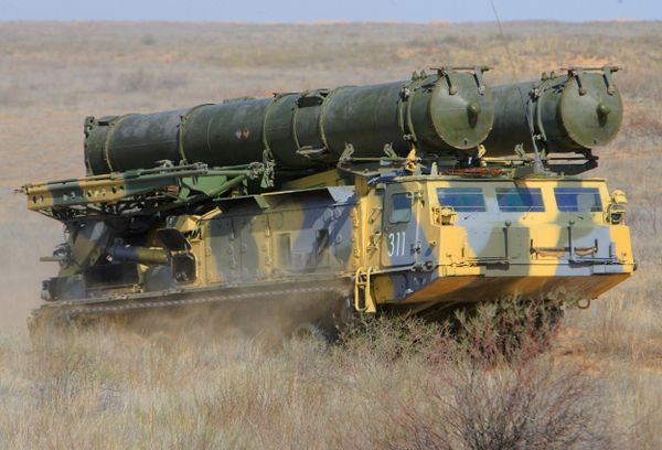 S-300 surface-to-air missile systems S-300 surface-to-air missile systems - Sputnik International