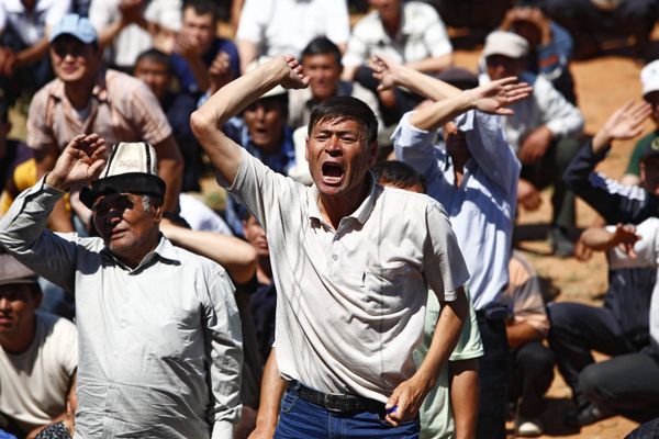 Death toll in southern Kyrgyz riots rises to seven Death toll in southern Kyrgyz riots rises to seven - Sputnik International