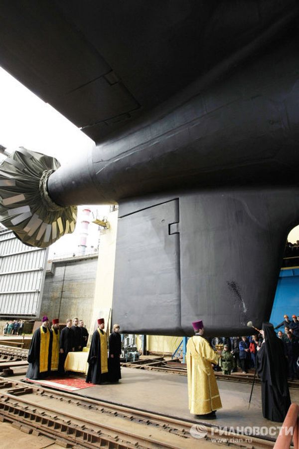Russia floats out new nuclear submarine Russia floats out new nuclear submarine - Sputnik International