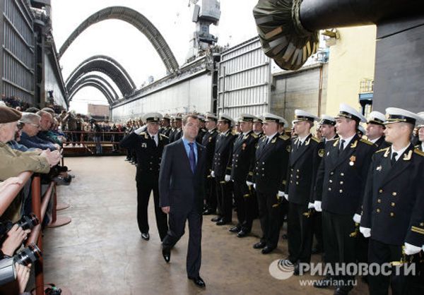 Russia floats out new nuclear submarine Russia floats out new nuclear submarine - Sputnik International