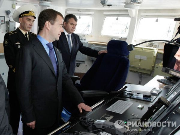 Russia floats out new nuclear submarine Russia floats out new nuclear submarine - Sputnik International