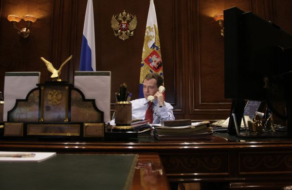 Dmitry Medvedev - Sputnik International