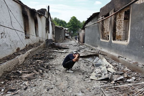 More than 80,000 ethnic Uzbeks have reportedly fled from Kyrgyzstan to neighboring Uzbekistan amid clashes More than 80,000 ethnic Uzbeks have reportedly fled from Kyrgyzstan to neighboring Uzbekistan amid clashes - Sputnik International
