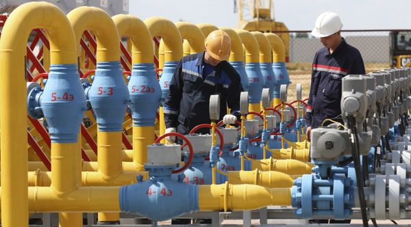 Belarus says Russia's cuts in gas supplies to affect transit to Europe - Sputnik International
