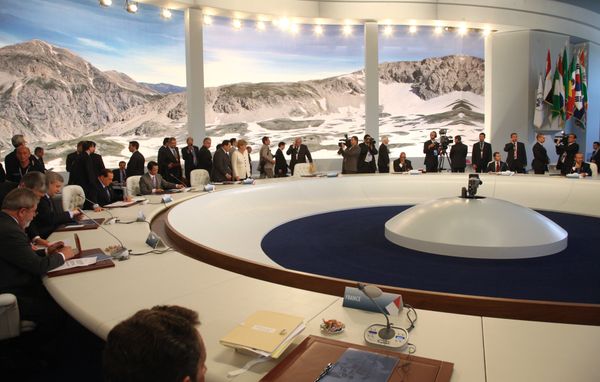G8, G20 leaders to begin withdrawing fiscal stimulation programs by 2011 - Sputnik International