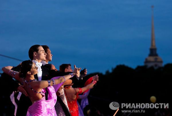 Scarlet sails and fireworks in St. Petersburg Scarlet sails and fireworks in St. Petersburg - Sputnik International