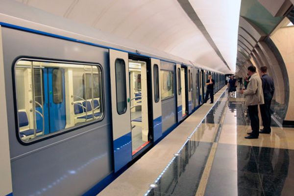 The murder of pawnbroker and other frescoes at new stations of Moscow’s metro The murder of pawnbroker and other frescoes at new stations of Moscow’s metro - Sputnik International