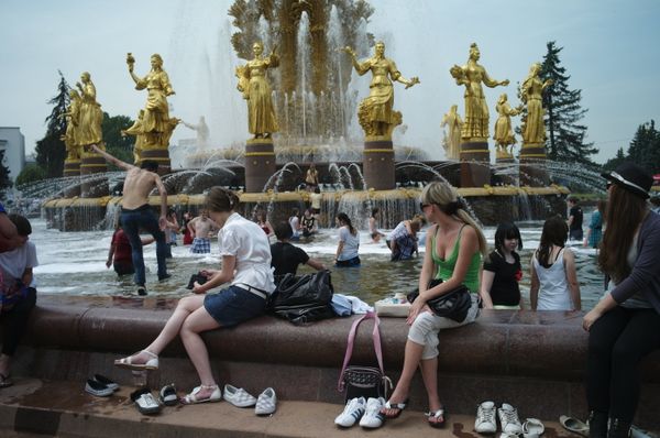 Moscow temperatures reach record highs  - Sputnik International