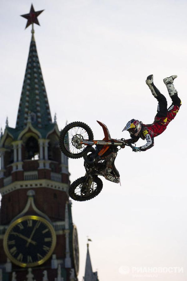Flying motorbikes at Red Bull X-Fighters World Tour Flying motorbikes at Red Bull X-Fighters World Tour - Sputnik International