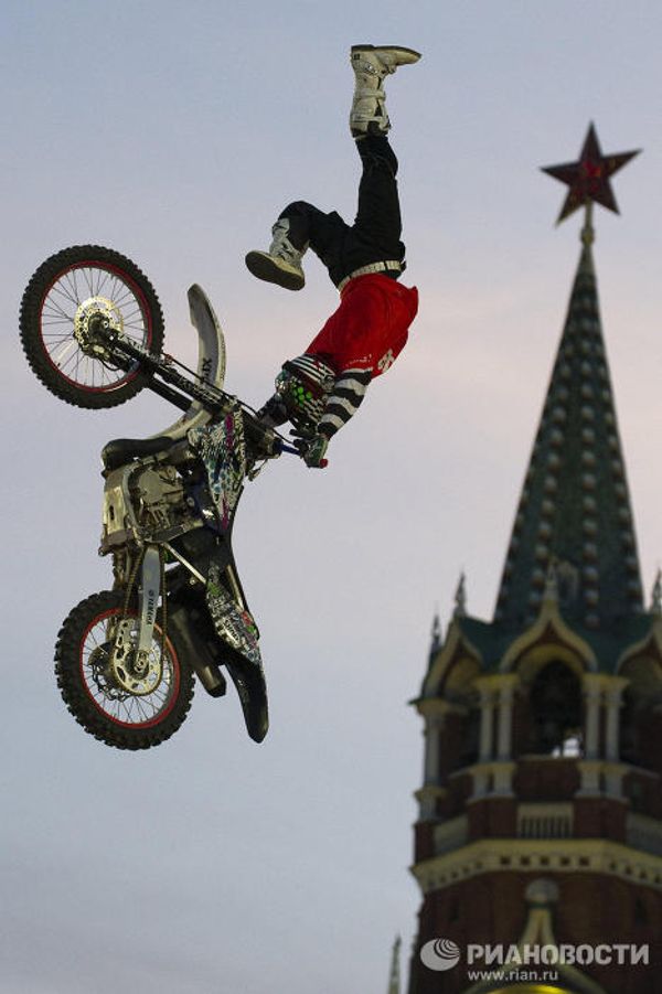 Flying motorbikes at Red Bull X-Fighters World Tour Flying motorbikes at Red Bull X-Fighters World Tour - Sputnik International