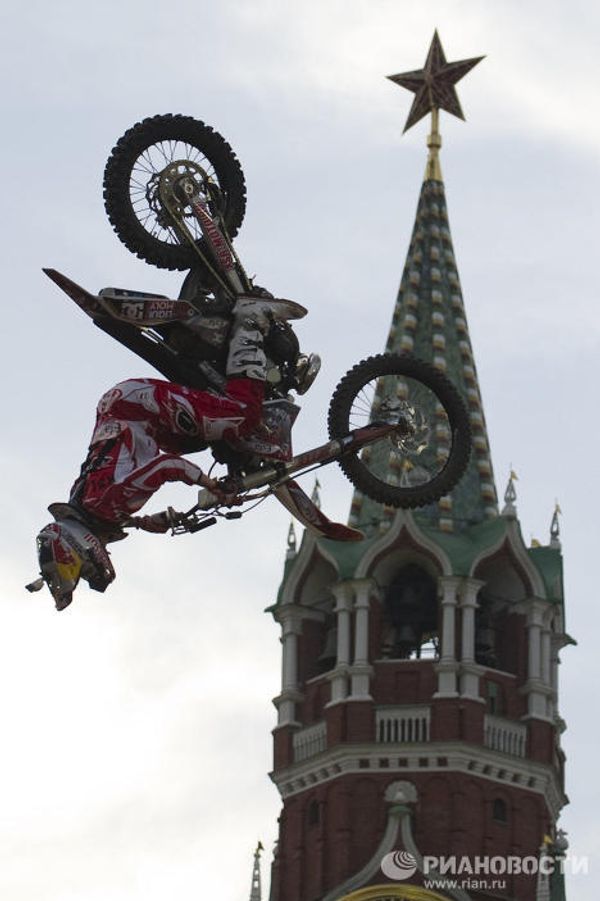 Flying motorbikes at Red Bull X-Fighters World Tour Flying motorbikes at Red Bull X-Fighters World Tour - Sputnik International