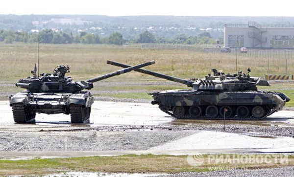 “Dancing” tanks and heavy tow trucks - Sputnik International
