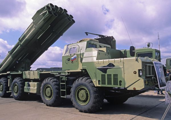 Russian Smerch multiple rocket launcher - Sputnik International