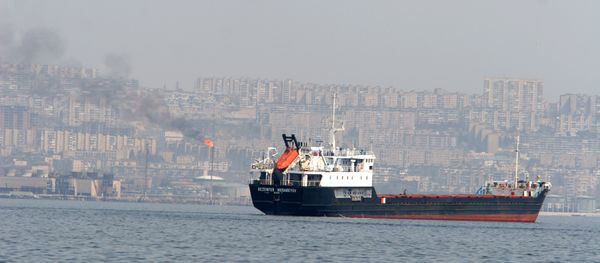 Iranian oil tanker in Bab-el-Mandeb Strait - Sputnik International