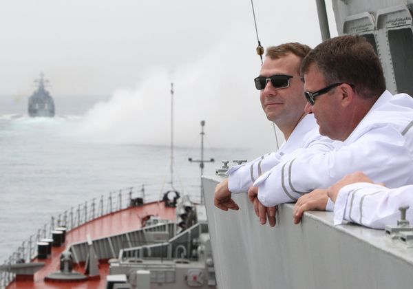 Russia's Medvedev oversees naval phase of Vostok-2010 military drills Russia's Medvedev oversees naval phase of Vostok-2010 military drills - Sputnik International