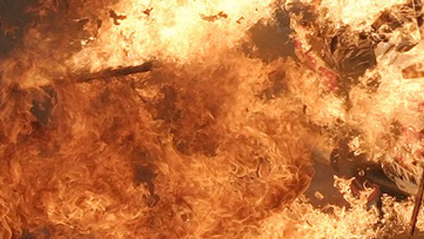 The bodies of four people were discovered during efforts to extinguish the fire in an apartment on Nagornaya Street - Sputnik International