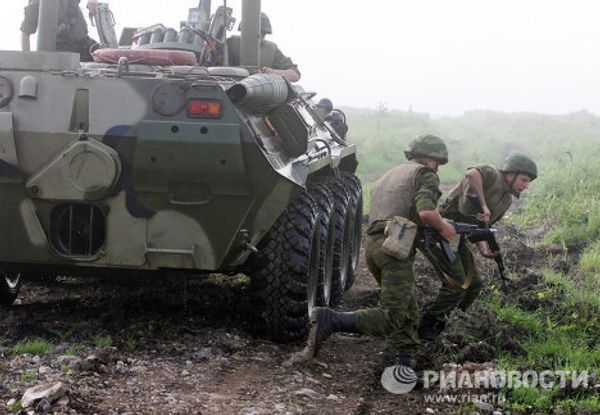 Russian naval infantry at Vostok-2010 military exercises Russian naval infantry at Vostok-2010 military exercises - Sputnik International