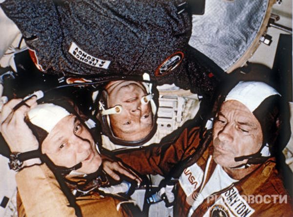 The U.S.-Soviet Apollo-Soyuz Test Project - Sputnik International