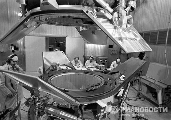 The U.S.-Soviet Apollo-Soyuz Test Project - Sputnik International