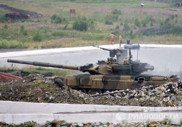 Military and construction equipment at Defense Expo-2010 in Nizhny Tagil - Sputnik International