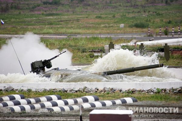 Military and construction equipment at Defense Expo-2010 in Nizhny Tagil - Sputnik International