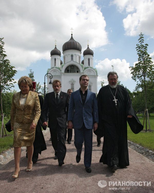 Dmitry Medvedev in newly restored Tsarskoye Selo Dmitry Medvedev in newly restored Tsarskoye Selo - Sputnik International