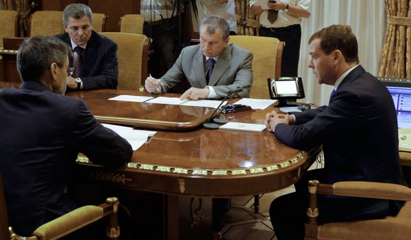 Medvedev vows heads will roll if terrorists hit more infrastructure  - Sputnik International